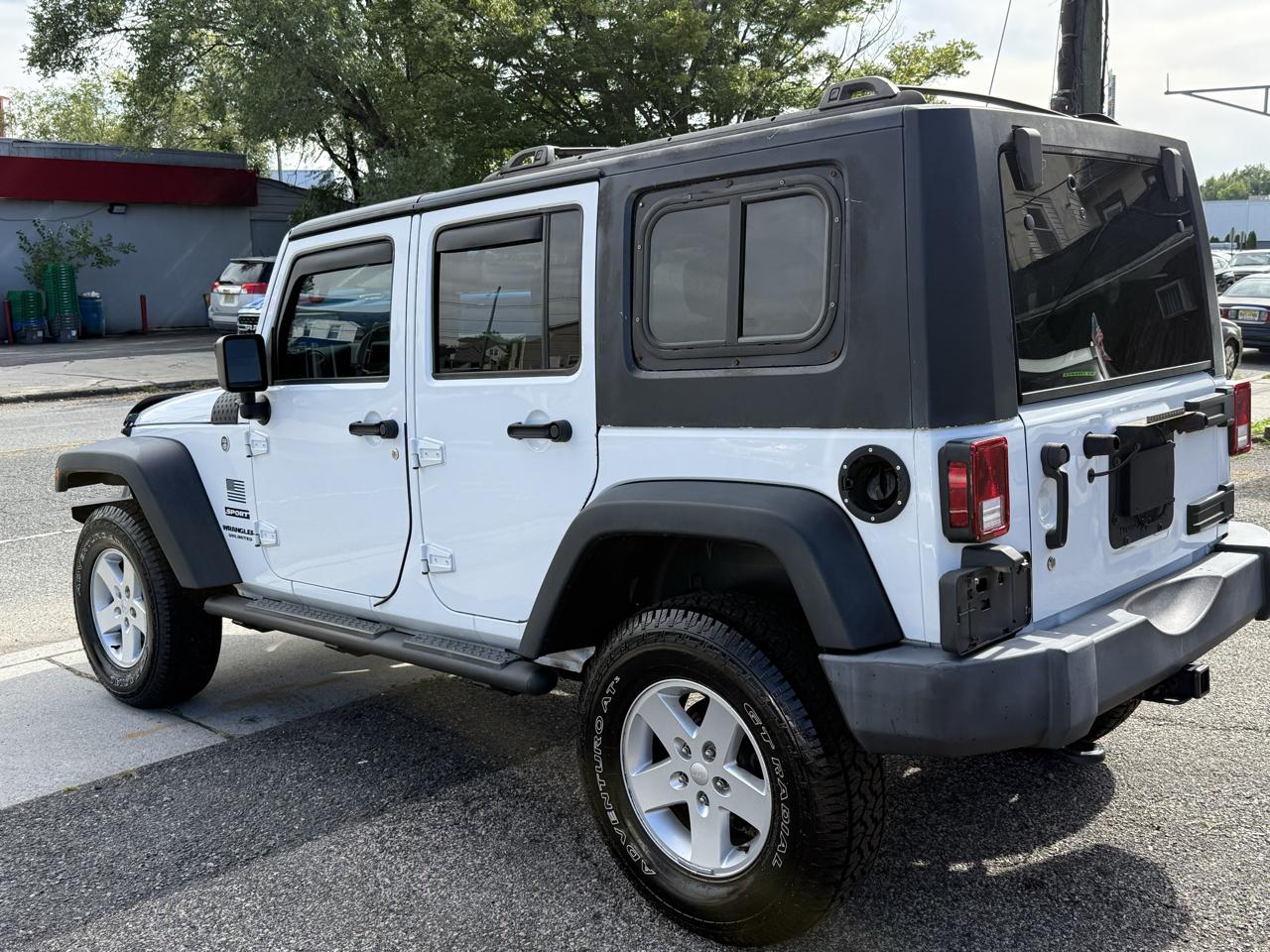Jeep Wrangler Unlimited Sport 4WD 2017