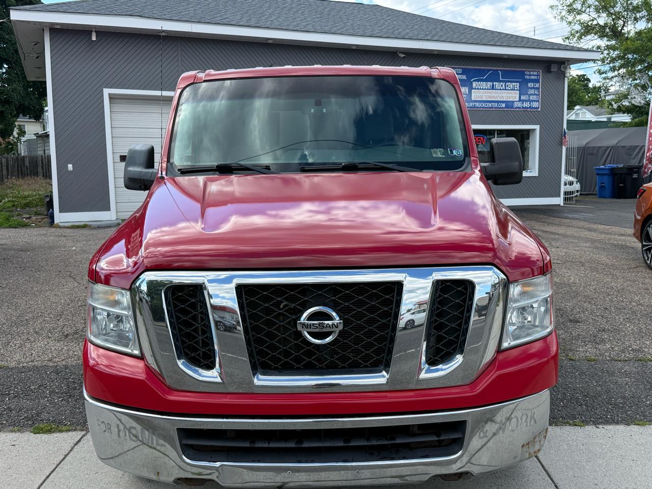 Nissan NV Cargo 2500 HD S V6 2013