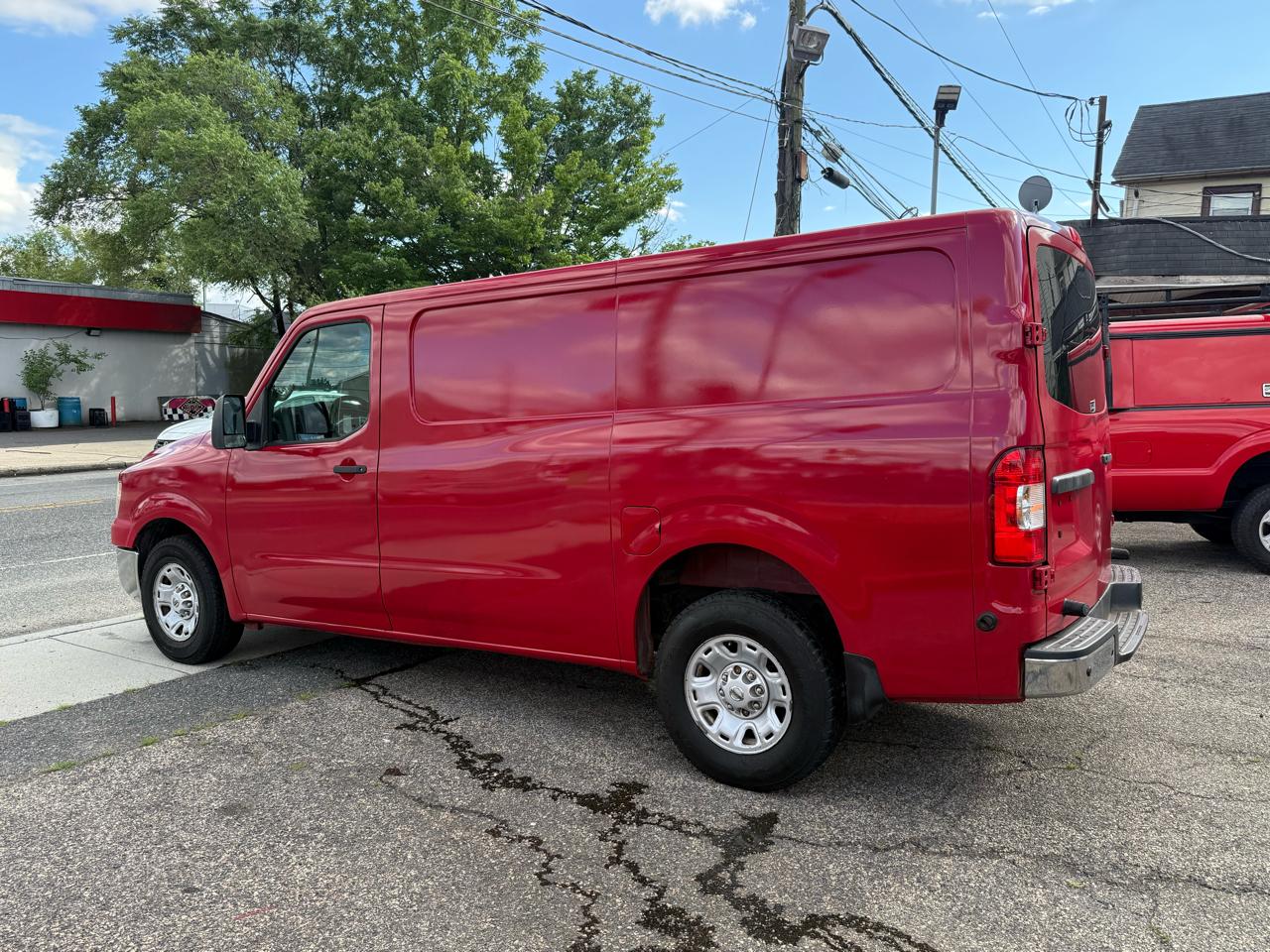 Nissan NV Cargo 2500 HD S V6 2013
