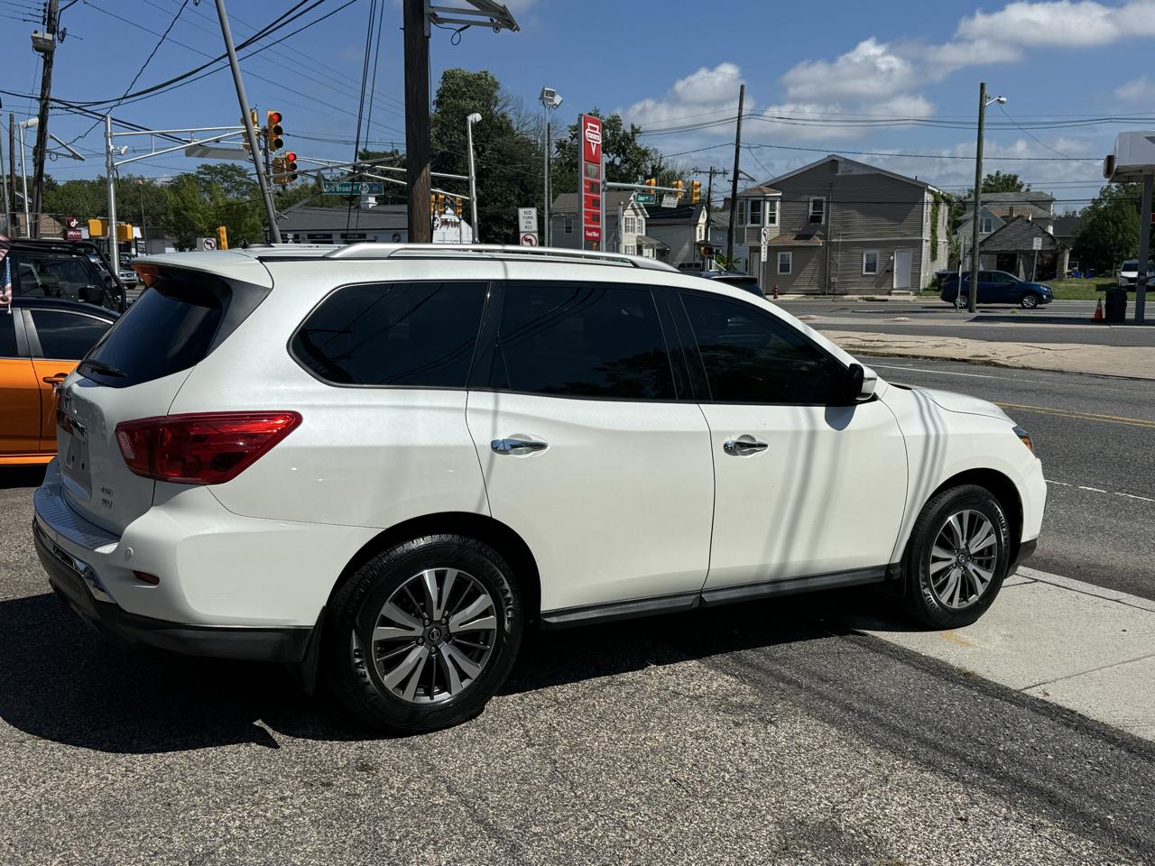 Nissan Pathfinder SV 2017