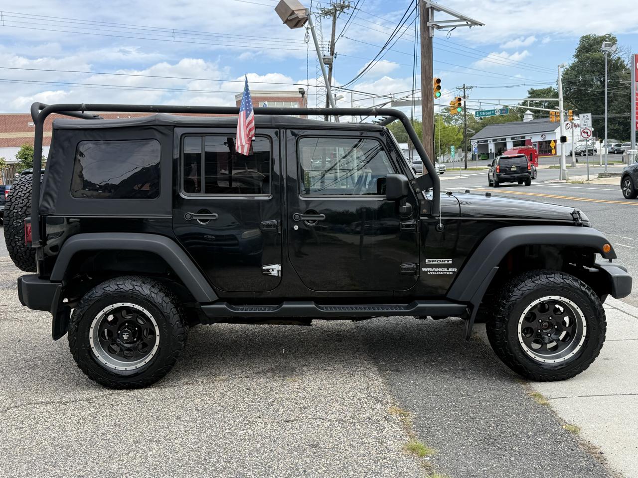 Jeep Wrangler Unlimited Sport 4WD 2012