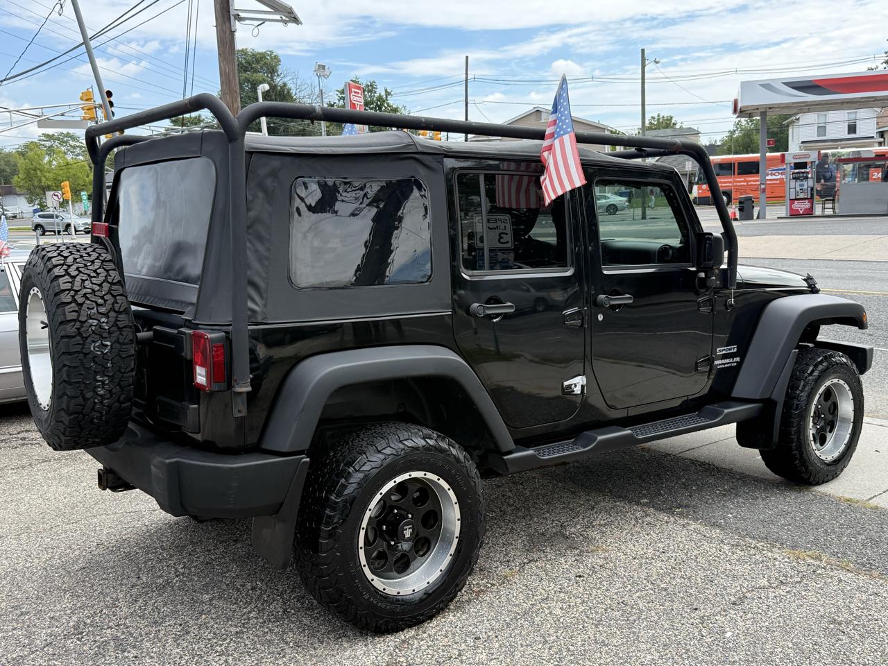 Jeep Wrangler Unlimited Sport 4WD 2012
