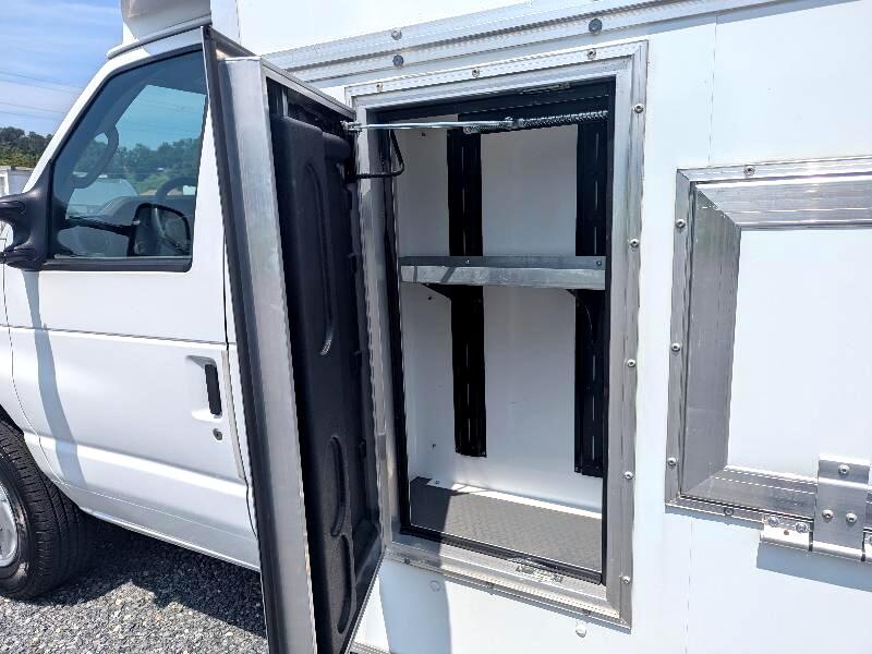 Ford Econoline E-350 Super Duty 2025 Ford Econoline E-350 Super Duty 2025