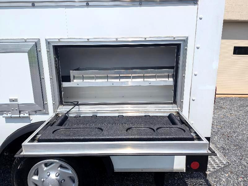 Ford Econoline E-350 Super Duty 2025 Ford Econoline E-350 Super Duty 2025