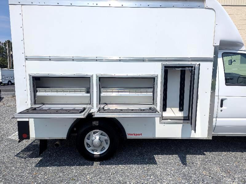 Ford Econoline E-350 Super Duty 2025 Ford Econoline E-350 Super Duty 2025