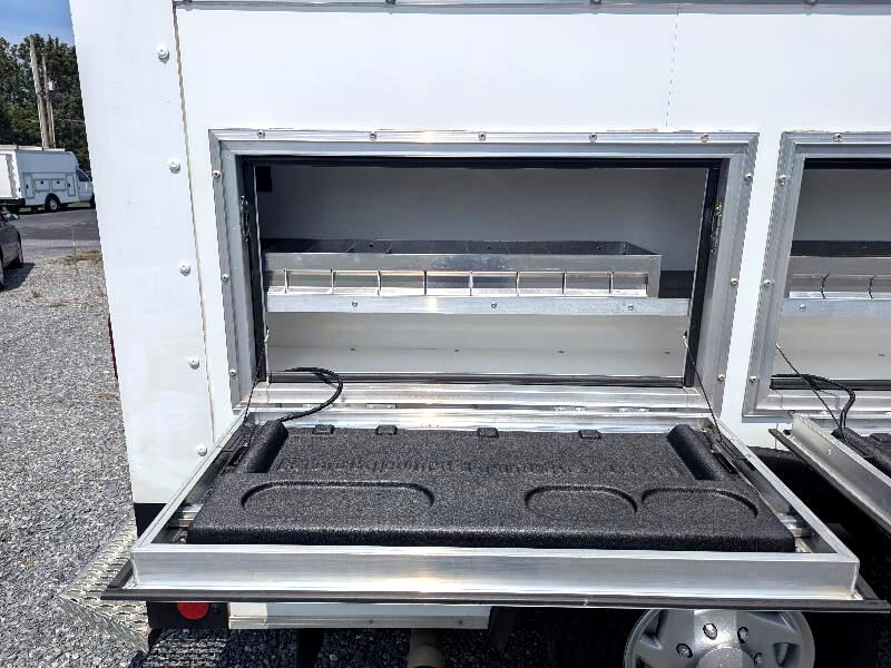 Ford Econoline E-350 Super Duty 2025 Ford Econoline E-350 Super Duty 2025