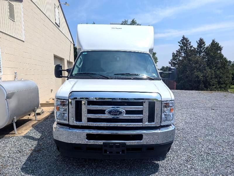 Ford Econoline E-350 Super Duty 2025 Ford Econoline E-350 Super Duty 2025