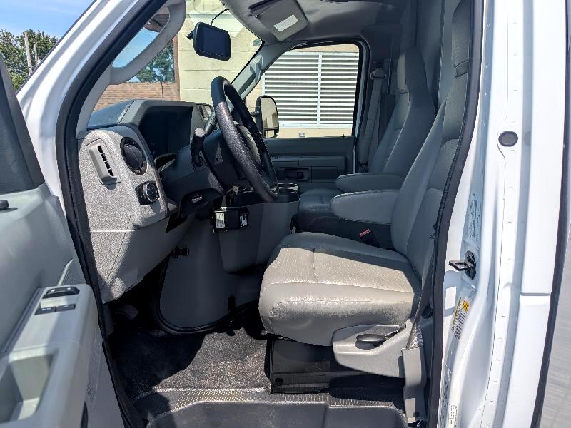 Ford Econoline E-350 Super Duty 2025 Ford Econoline E-350 Super Duty 2025