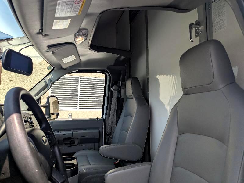 Ford Econoline E-350 Super Duty 2025 Ford Econoline E-350 Super Duty 2025