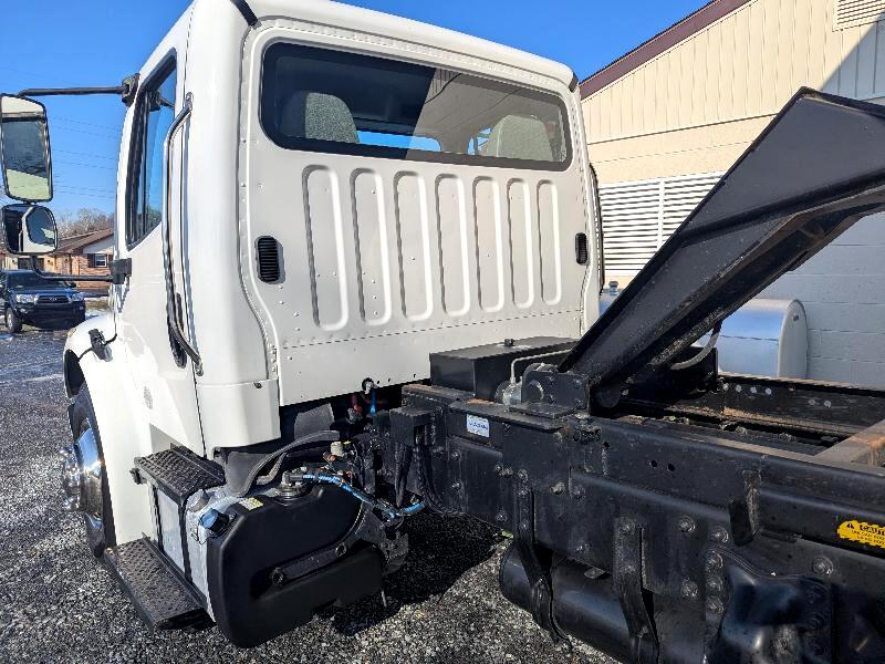 Freightliner M2 106 Medium Duty  2020