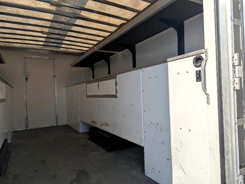 Ford E-450 Super Duty  2023