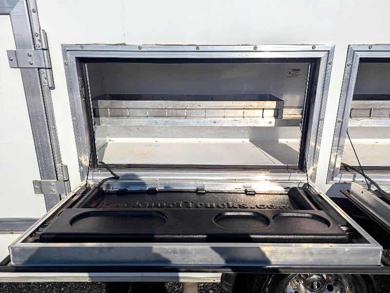 Ford E-450 Super Duty  2023