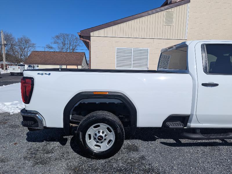 GMC Sierra 2500HD Pro Double Cab 4WD LB 2024