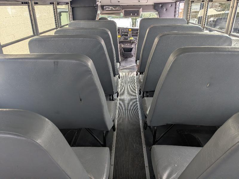 Chevrolet Express G4500 2014