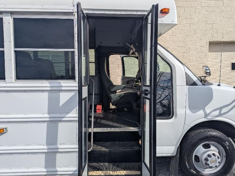 Chevrolet Express G4500 2014