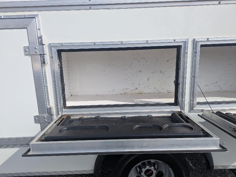 GMC Savana G3500 159 in. 2022