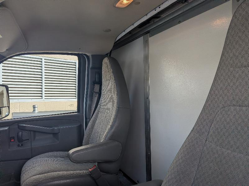 GMC Savana G3500 159 in. 2022