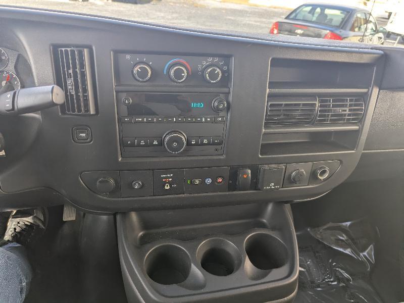 GMC Savana G3500 159 in. 2022