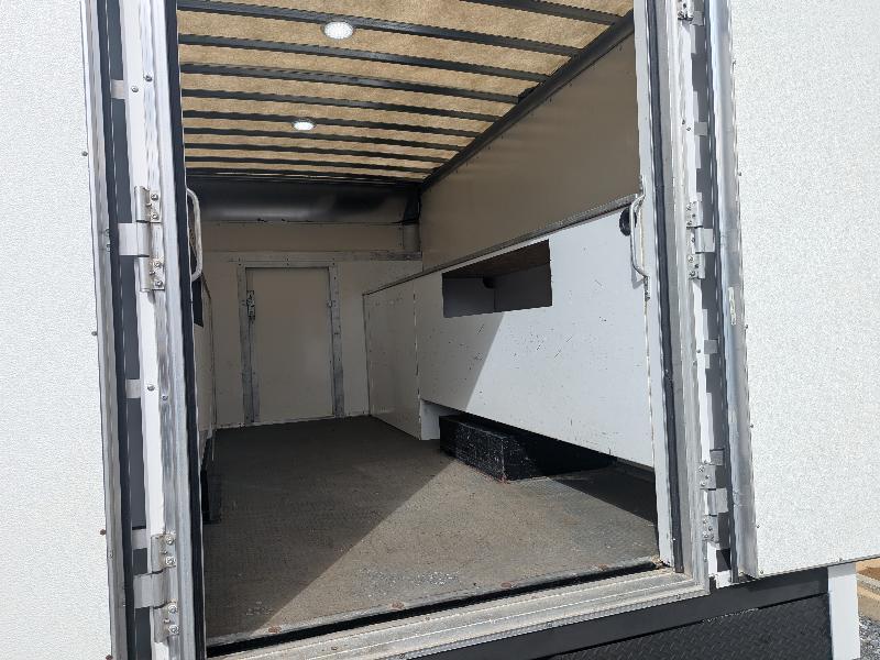 GMC Savana G3500 159 in. 2022