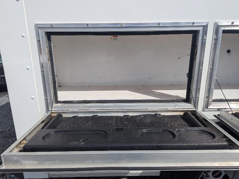 GMC Savana G3500 159 in. 2022