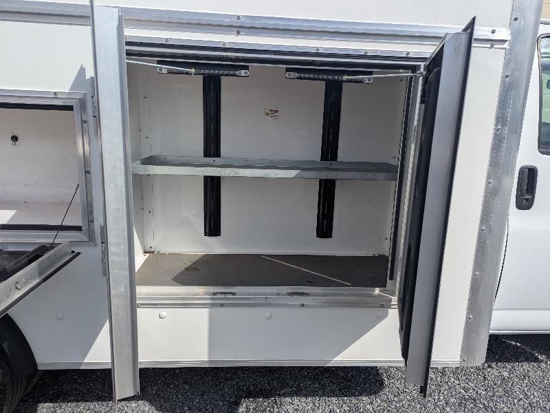 GMC Savana G3500 159 in. 2022