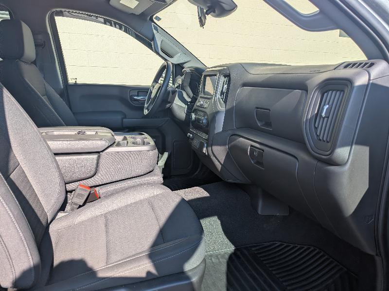 Chevrolet Silverado 1500 Trail Boss Custom Crew Cab 4WD 2024