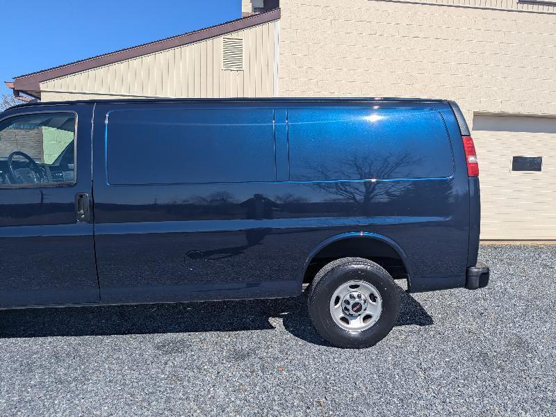 GMC Savana G2500 Cargo 2017