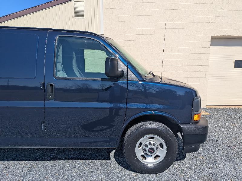 GMC Savana G2500 Cargo 2017