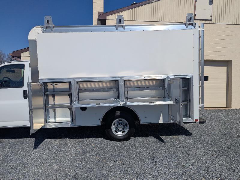 Chevrolet Express G3500 139" 2025