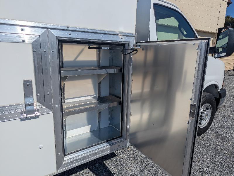 Chevrolet Express G3500 139" 2025