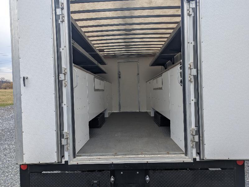 Chevrolet Express G4500 159" 2023