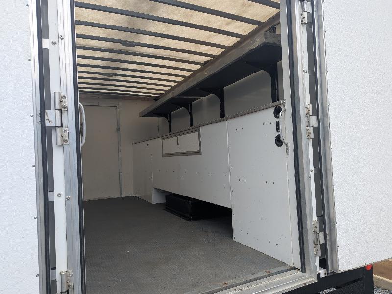 Chevrolet Express G4500 159" 2023