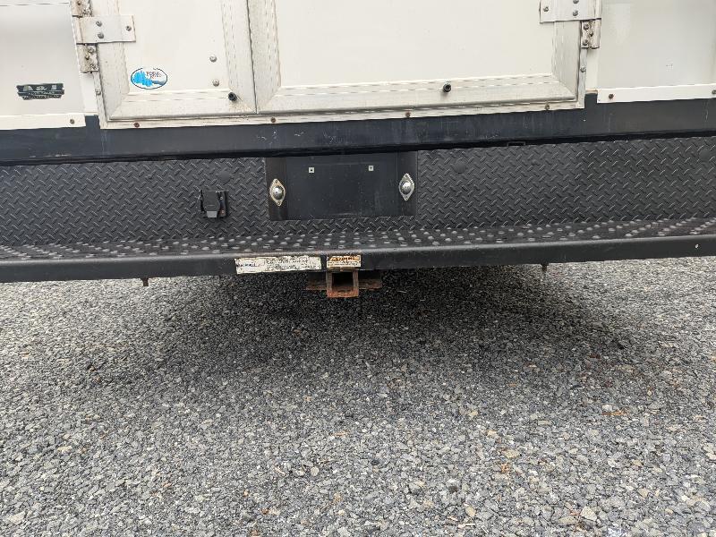 Chevrolet Express G4500 159" 2023