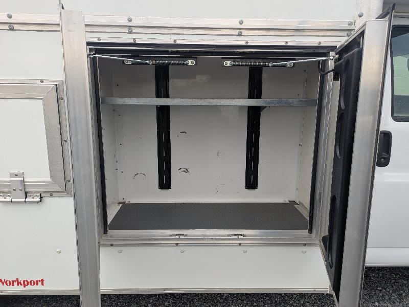 Chevrolet Express G4500 159" 2023