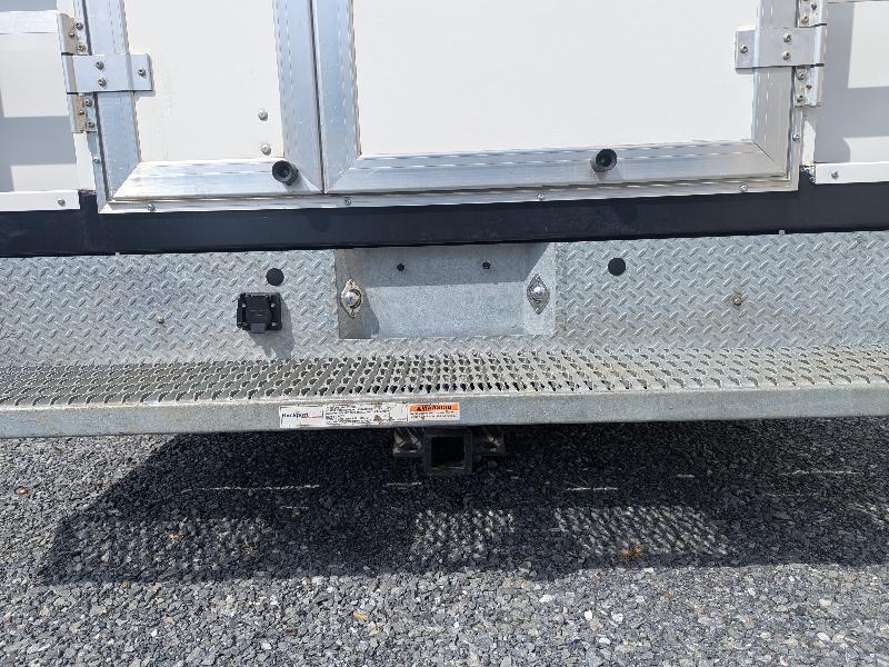 Ford Econoline E-350 Super Duty 2024