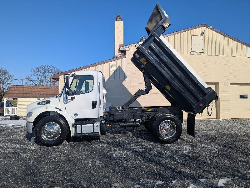 Freightliner M2 106 Medium Duty  2020