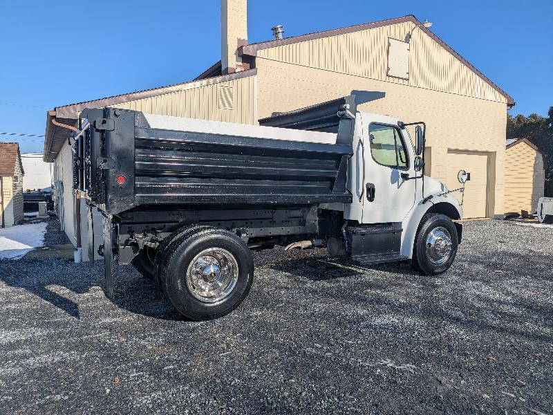 Freightliner M2 106 Medium Duty  2020