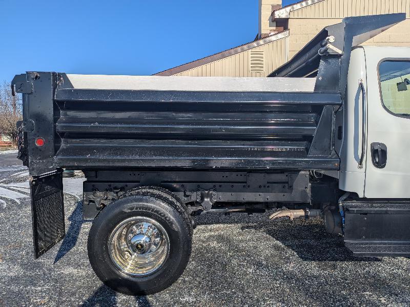 Freightliner M2 106 Medium Duty  2020