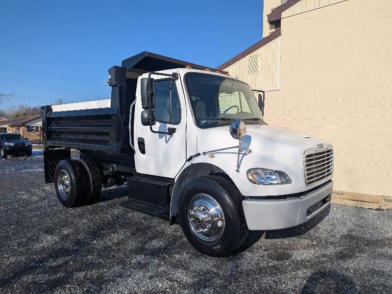 Freightliner M2 106 Medium Duty  2020