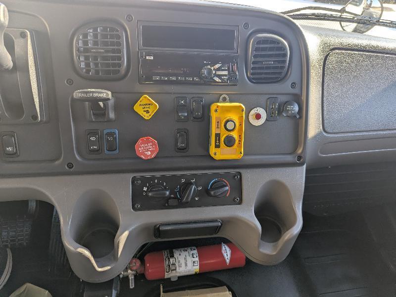 Freightliner M2 106 Medium Duty  2020