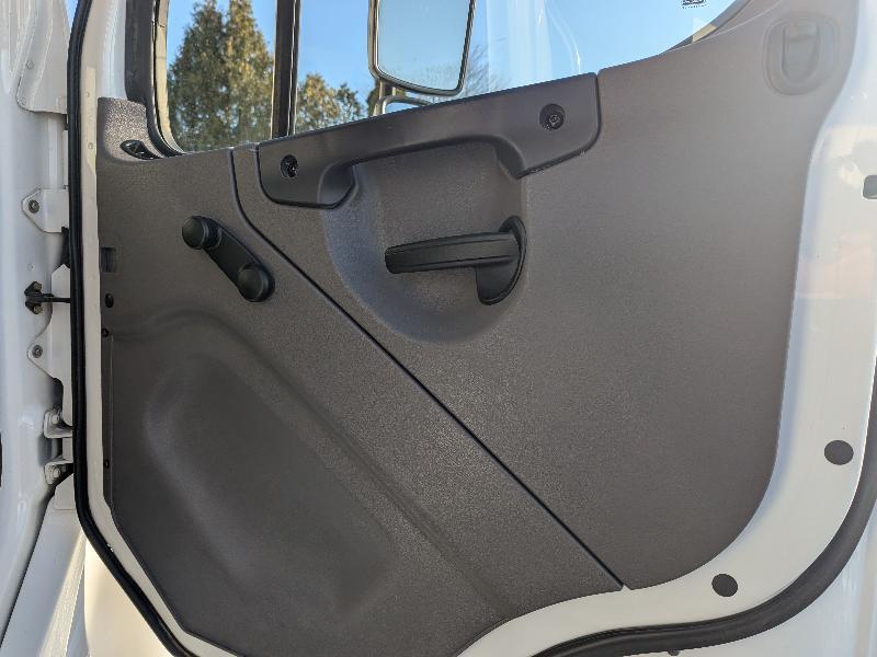 Freightliner M2 106 Medium Duty  2020