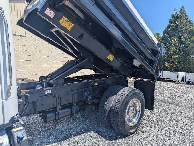 Freightliner M2 106 Medium Duty  2020