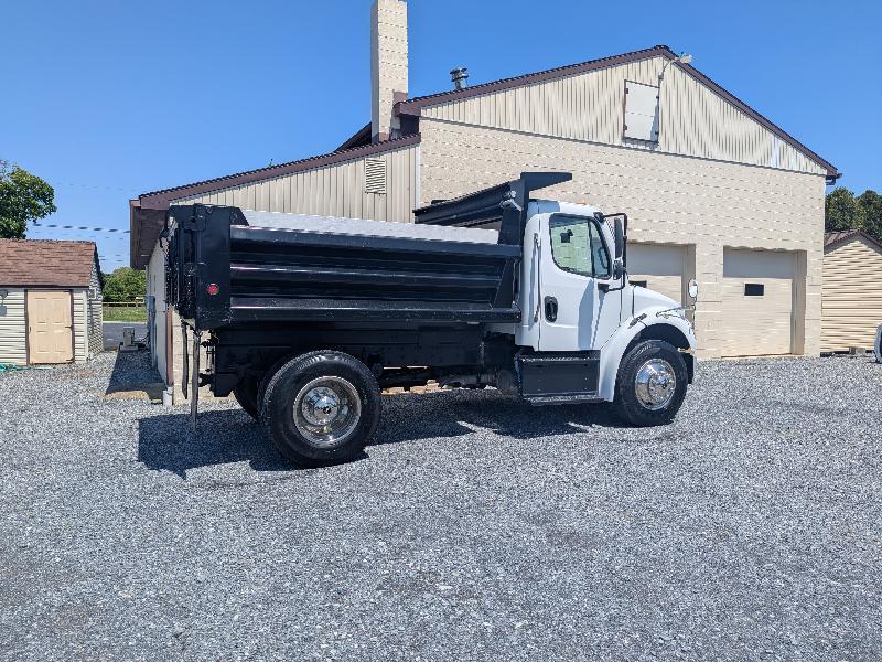 Freightliner M2 106 Medium Duty  2020