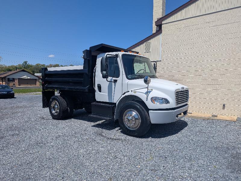 Freightliner M2 106 Medium Duty  2020
