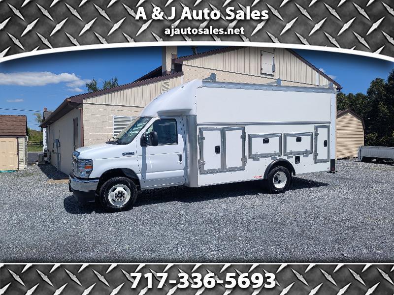 Ford Econoline E-450 2025