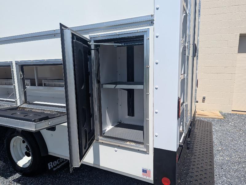 Ford Econoline E-450 2025