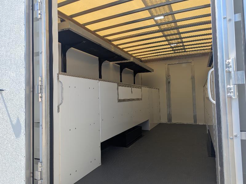 Ford Econoline E-450 2025