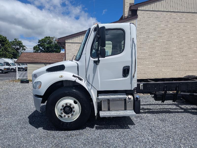 Freightliner M2 106 Medium Duty - 2020