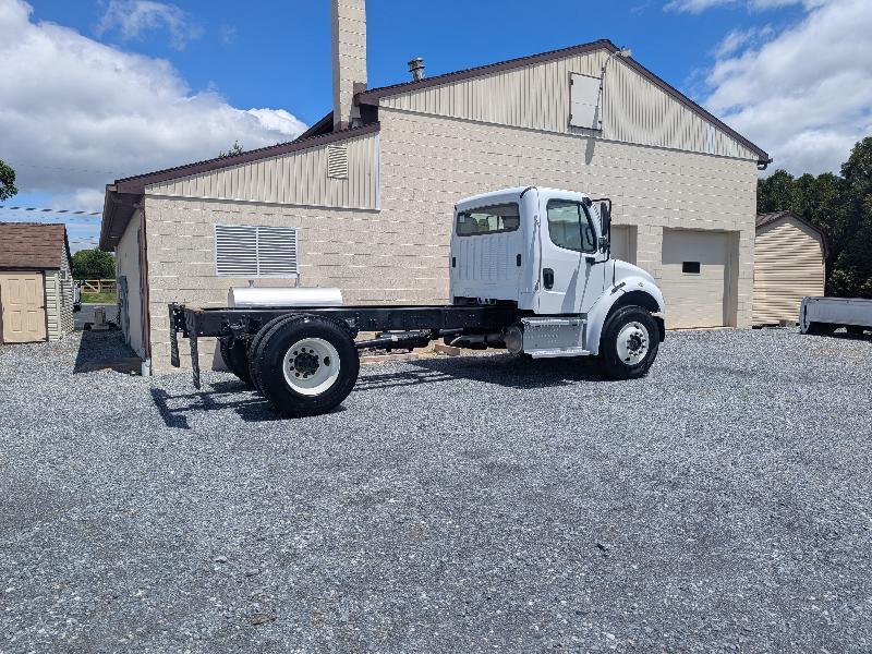 Freightliner M2 106 Medium Duty - 2020