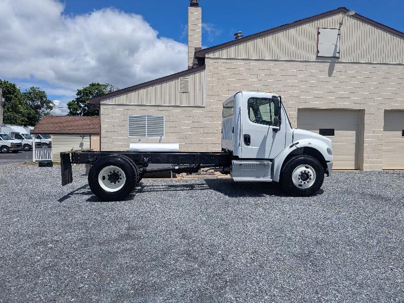Freightliner M2 106 Medium Duty - 2020